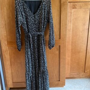 Z SUPPLY Black & White Floral Maxi Dress | Boho Tiered Tie Waist | Size M